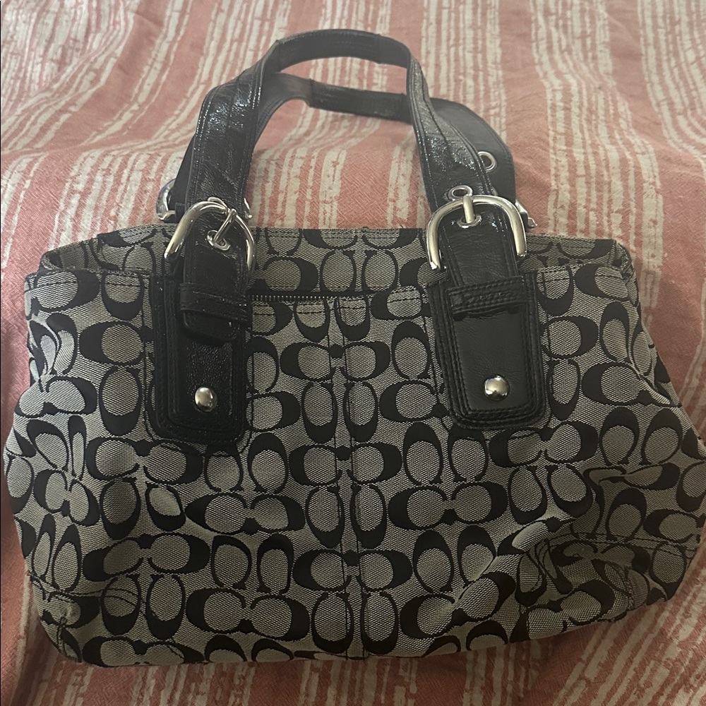 👛 EUC Coach Soho Signature Satchel Leather Canvas